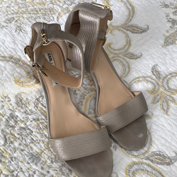 block heel neutral shoes